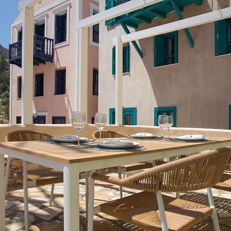 Meyísti Poseidon Hotel מראה חיצוני תמונה